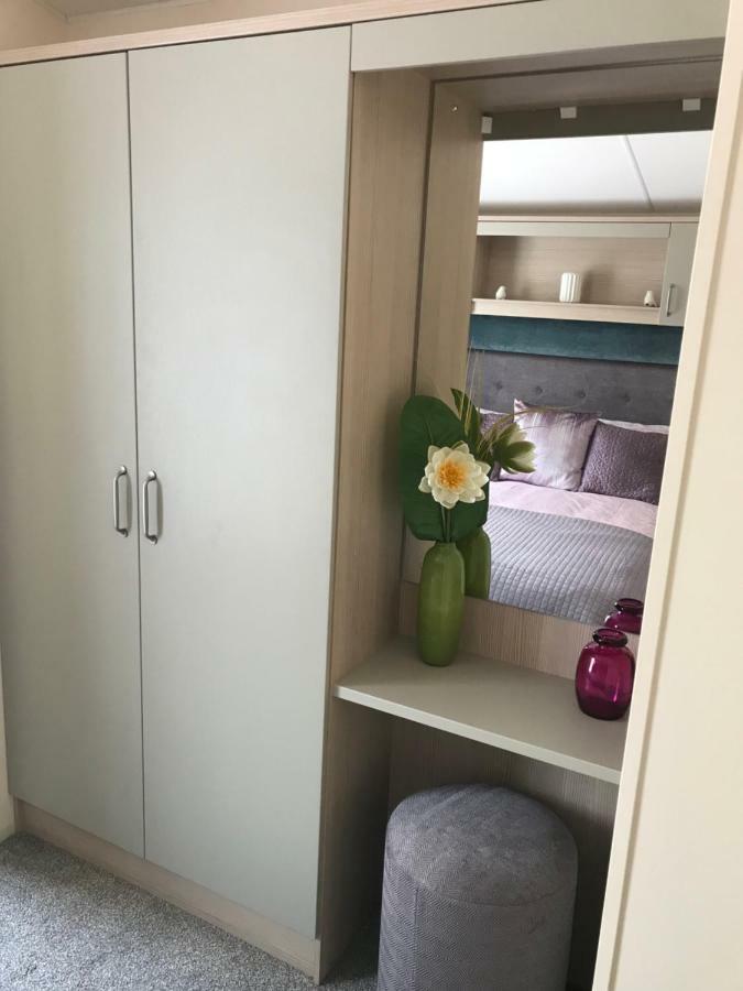 Deluxe Riverside Static Caravan Cheddar Exterior foto